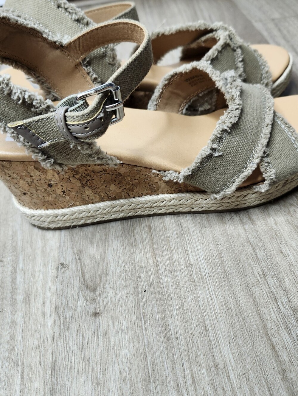 DV Dolce Vita Olive Green Boho Espadrille Wedge Sandals Women's 8 - Picture 6 of 9